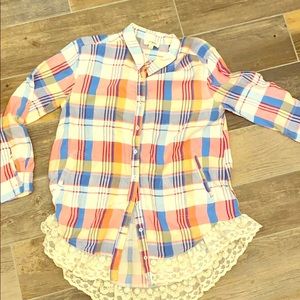 Umgee blouse too with lace trim at bottom